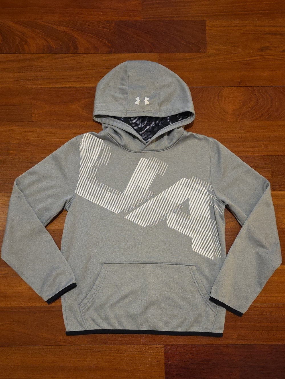Under Armour Boys Gray Hoodie, Size XL